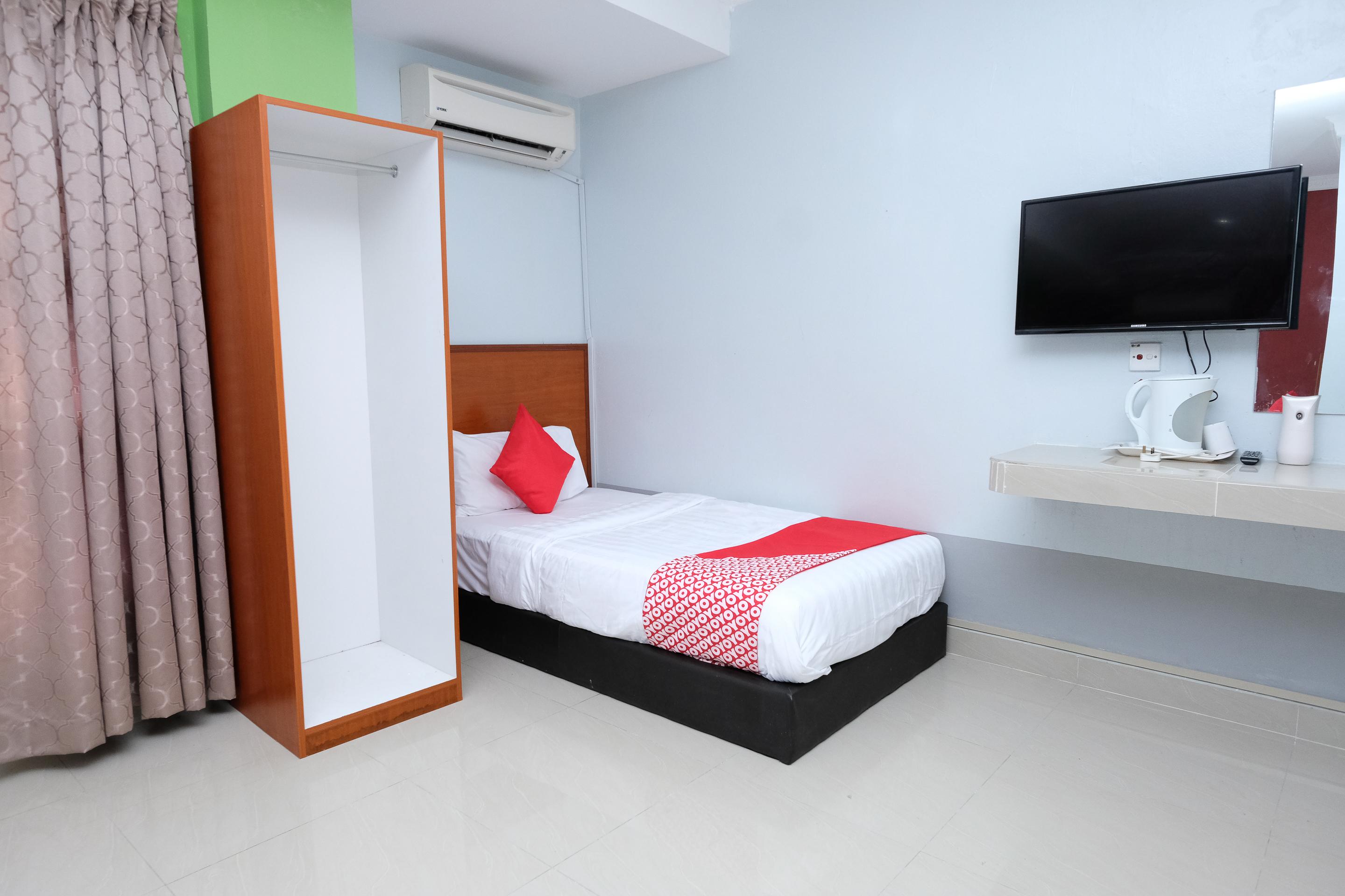 Super Oyo 720 Corridor Hotel 2 Pekan Exterior photo